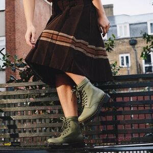 Dr. Martens muted olive green Virginia soft leather boots. Size 7. Like new.
